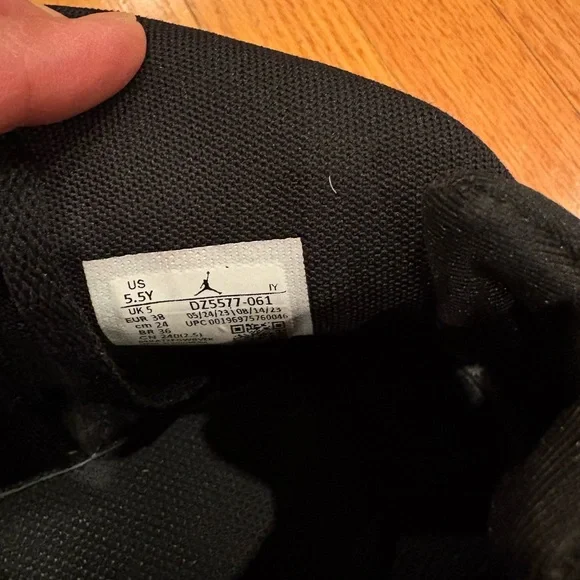 Jordan Jumpman MVP Black/University Red-White - Size 5.5 (Big Kids) - Picture 5 of 6